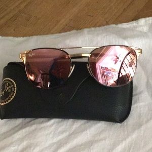 Like new ray bans gold aviator style with pink reflective lense